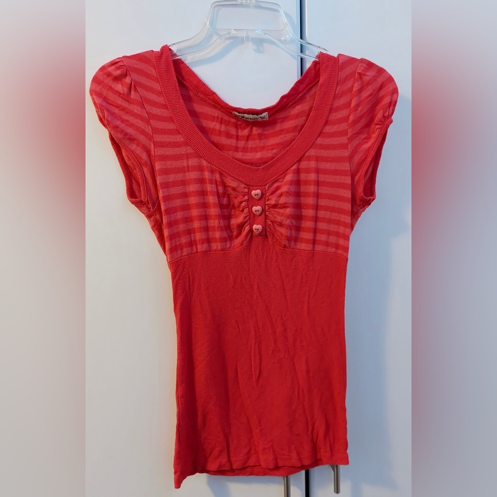 Forever Vintage Y2K Heart Top